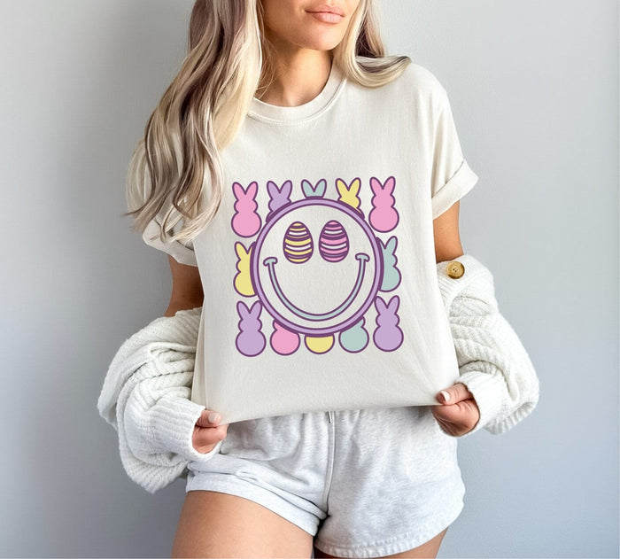 Smiley Easter Comfort Tee