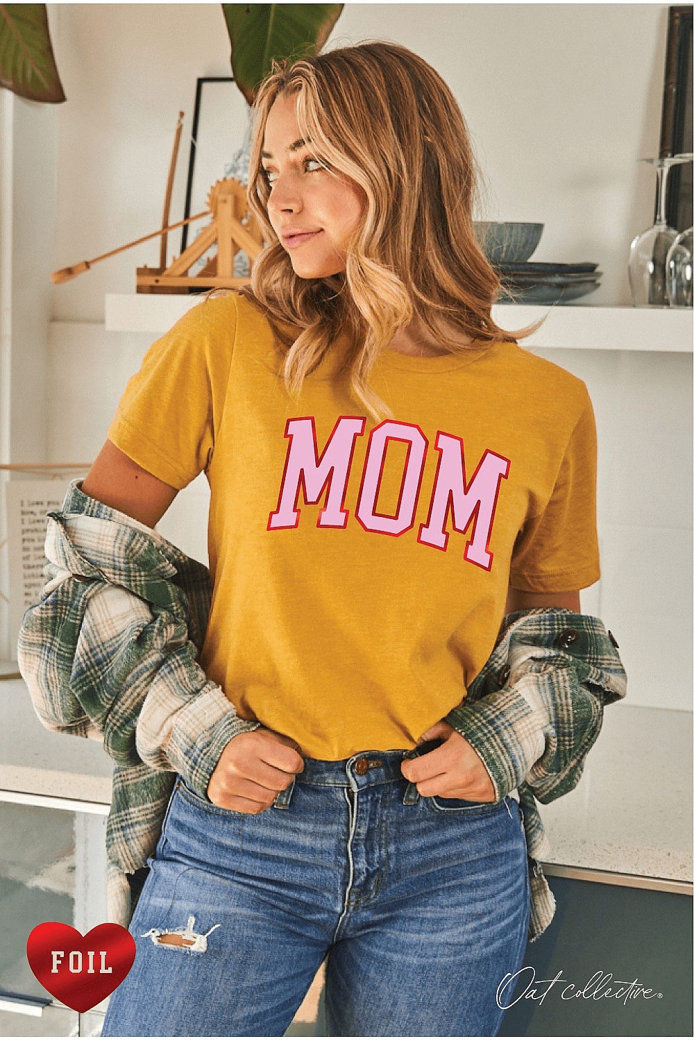 Varsity Mom Comfort tee