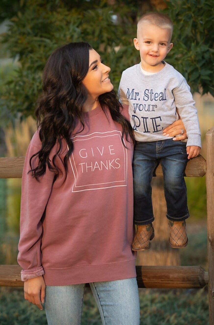 Give Thanks Pullover