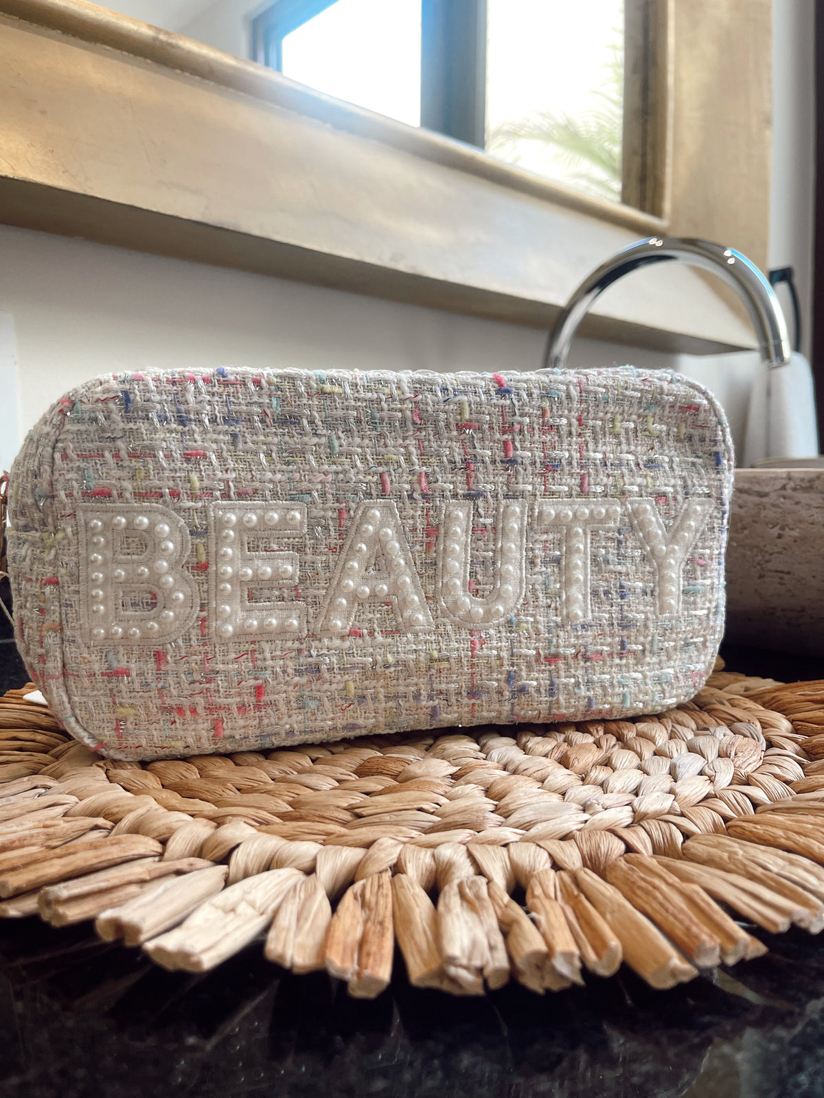 Beauty Large - White Tweed