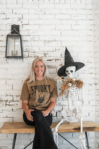 IMPERFECTION Spooky Moms Club Tee L