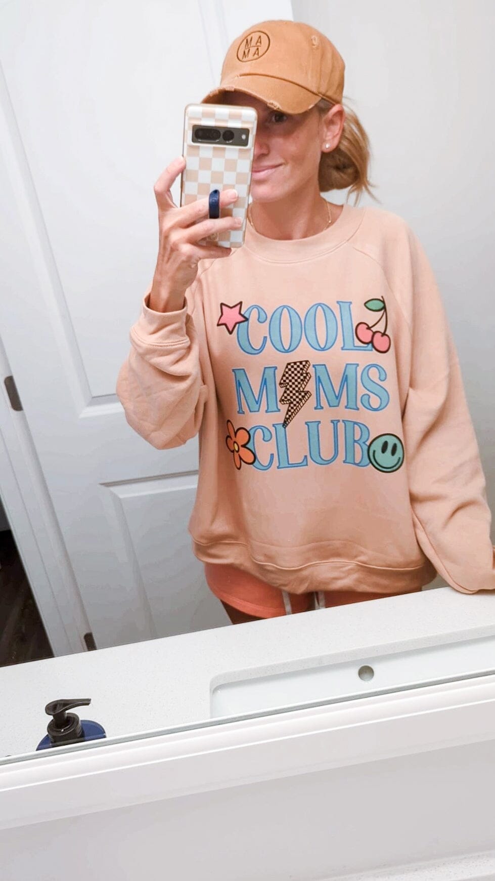 Retro Cool Moms Club Mid Length Pullover