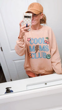 Retro Cool Moms Club Mid Length Pullover